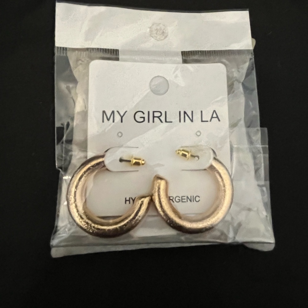 BNWT MY GIRL IN LA Gold Hoop Earrings